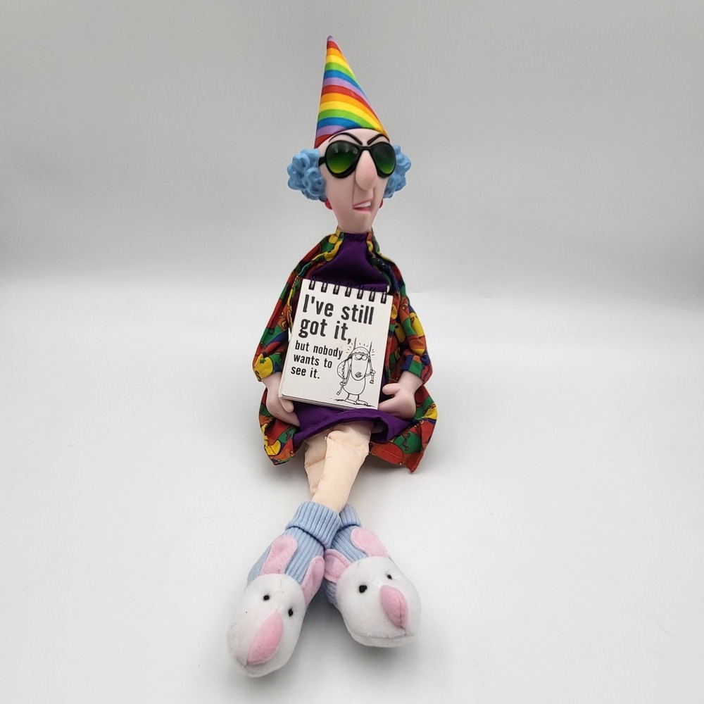 Vintage Hallmark Maxine Shelf Sitter Doll Shoebox Greetings Bunny Slippers Funny